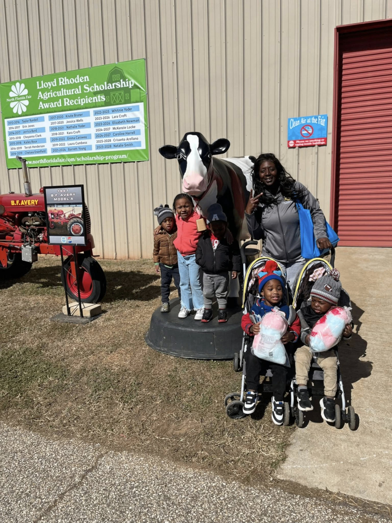 Field trip to the North Florida Fair with teacher and children